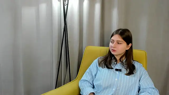 SophiaHalligan online show from November 2025 08:17:02 AM