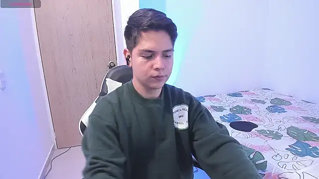 Snapshot of Asta_YunoXXX chatting on February 2026 07:51:01 AM Asta YunoXXX online show from February 2026 07:51:01 AM