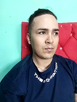 Snapshot of angels_00001 chatting on November 2025 11:13:01 AM angels 00001 online show from November 2025 11:13:01 AM