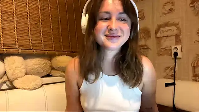 Tessa Muse online show from November 2025 03:48:02 PM