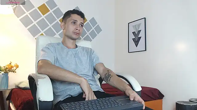 Snapshot of LucassSmith11 chatting on February 2026 06:59:02 PM LucassSmith11 online show from February 2026 06:59:02 PM