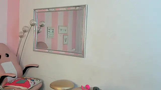 Amaia Monroe online show from February 2026 04:02:02 AM