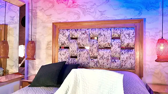 emily dempsey online show from April 2026 07:07:01 PM