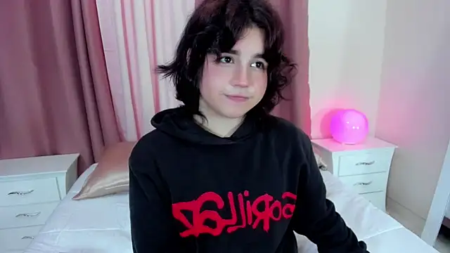 daniellesins2 online show from December 2025 12:54:01 PM