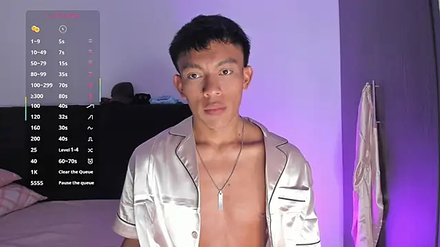 santinaughty online show from February 2026 10:17:02 PM