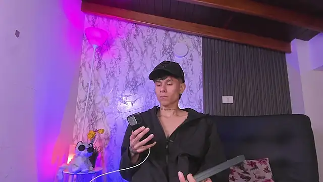 Jake beach  online show from February 2026 02:31:01 PM