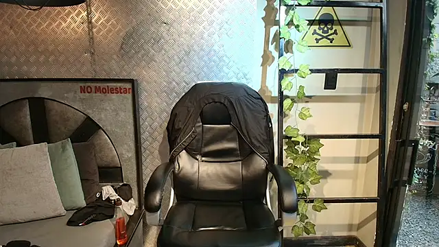 isaac grimm online show from March 2026 04:25:01 PM