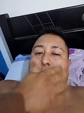 LeapingLycian online show from November 2025 03:27:02 PM