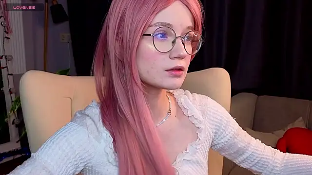 Kitty smalltits online show from January 2026 04:17:02 AM