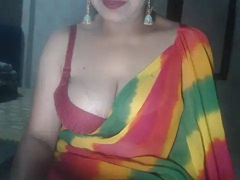 Hotronita123 online show from April 2026 05:10:01 PM