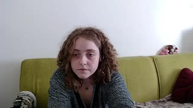 DeliaBlew online show from June 2026 07:24:02 PM