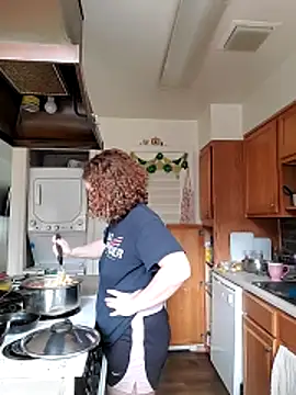 DeliaBlew online show from June 2026 06:32:01 PM