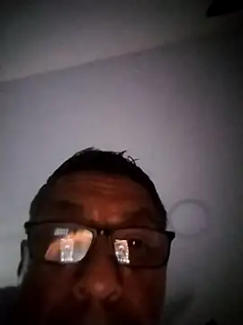 JRAdams23 online show from February 2026 07:44:02 PM