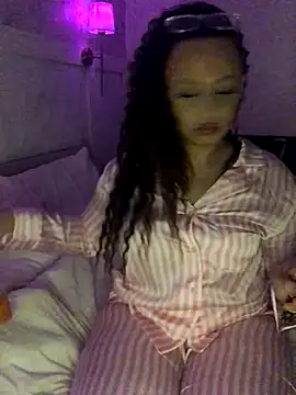 mayawestt online show from November 2025 10:02:01 PM