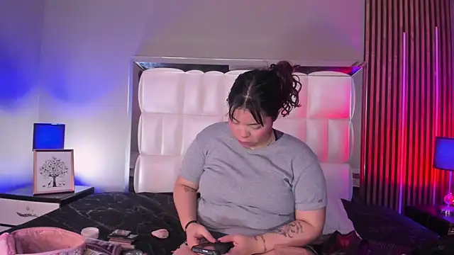 xCharlotte 20 online show from February 2026 08:04:02 PM