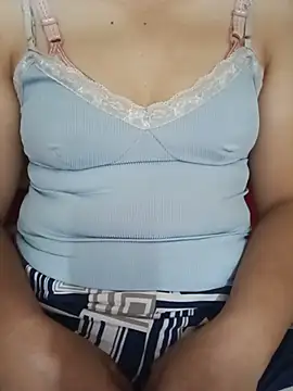 Evelyn-n online show from June 2026 12:58:02 PM