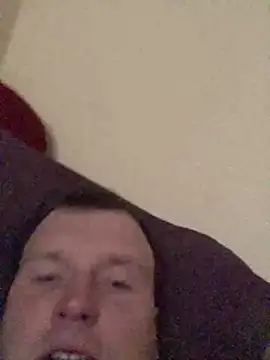 EmittingDebater online show from December 2025 06:40:02 AM