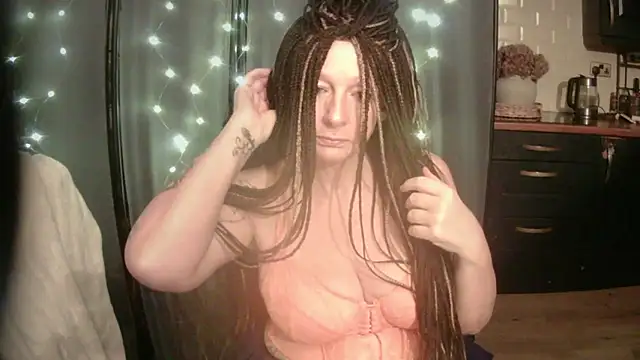 pixxiexo online show from January 2026 12:57:01 AM