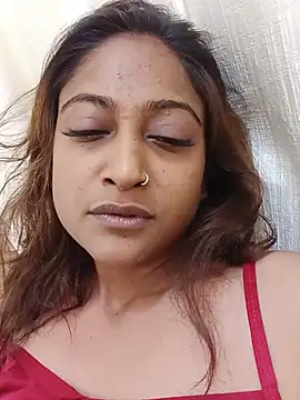 Snapshot of dusky_diva_d chatting on June 2026 08:37:02 PM dusky diva d online show from June 2026 08:37:02 PM