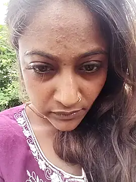 Snapshot of dusky_diva_d chatting on August 2026 04:37:02 AM dusky diva d online show from August 2026 04:37:02 AM