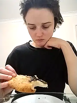 Amy01112 online show from April 2026 07:38:02 PM