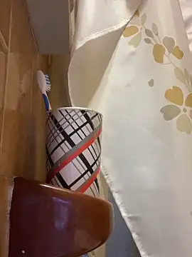 Petebulimia online show from February 2026 07:09:02 PM