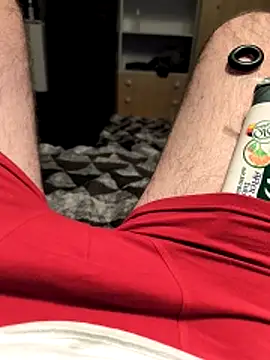 Snapshot of hornymilk87 chatting on December 2025 06:57:02 PM hornymilk87 online show from December 2025 06:57:02 PM