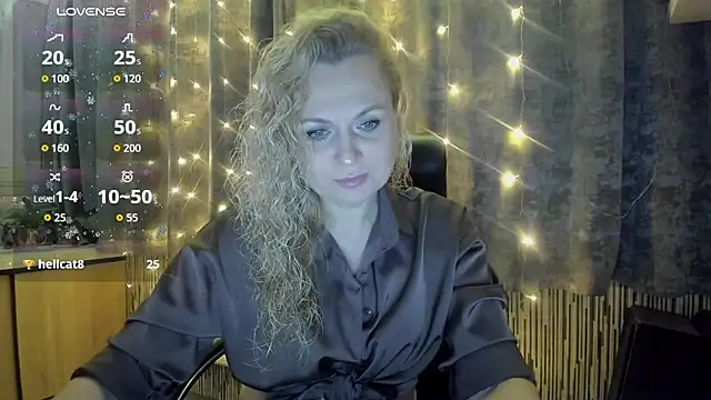 LanaLight x online show from January 2026 04:56:02 PM