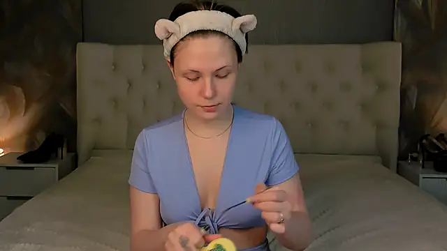 YONA WINK online show from April 2026 05:52:01 AM