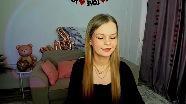 Snapshot of MidnighteAura chatting on February 2026 11:31:02 AM MidnighteAura online show from February 2026 11:31:02 AM