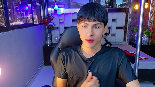 StormLuxX online show from January 2026 07:49:02 PM