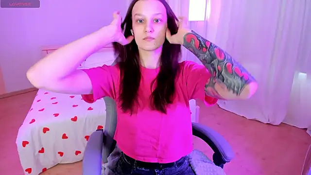 KrisDoeil online show from March 2026 02:16:02 AM