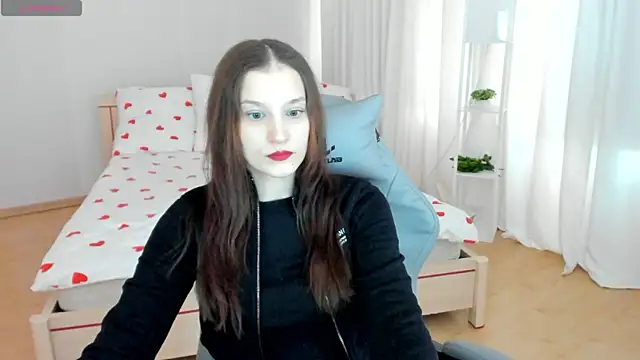 KrisDoeil online show from April 2026 02:18:01 AM