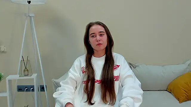 MurielHartnell online show from December 2025 07:17:01 AM