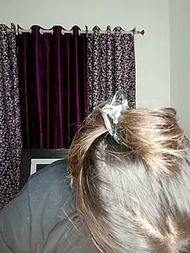 Snapshot of shilpa-singh chatting on January 2026 06:01:01 PM shilpa-singh online show from January 2026 06:01:01 PM