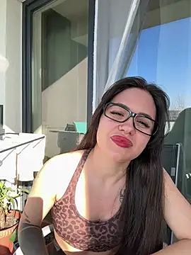 SiennaLuxexx online show from March 2026 02:00:02 PM