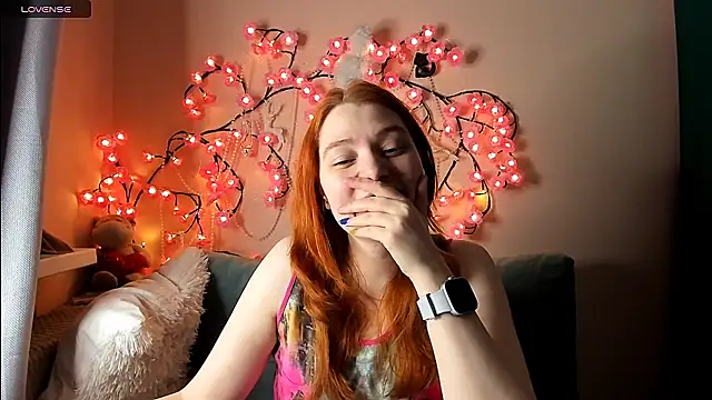 Snapshot of Ungoliant_Kiss chatting on June 2026 09:48:01 PM Ungoliant Kiss online show from June 2026 09:48:01 PM
