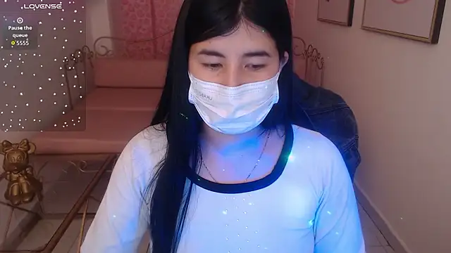 Snapshot of Nina_harpper_ chatting on February 2026 01:05:02 PM Nina harpper online show from February 2026 01:05:02 PM