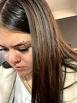 Camila Duarte2 online show from December 2025 01:39:02 PM