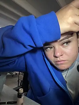 Camila Duarte2 online show from February 2026 01:29:01 PM