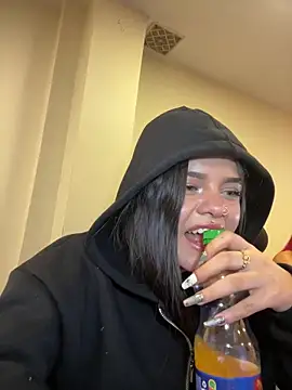 Camila Duarte2 online show from April 2026 09:50:02 PM