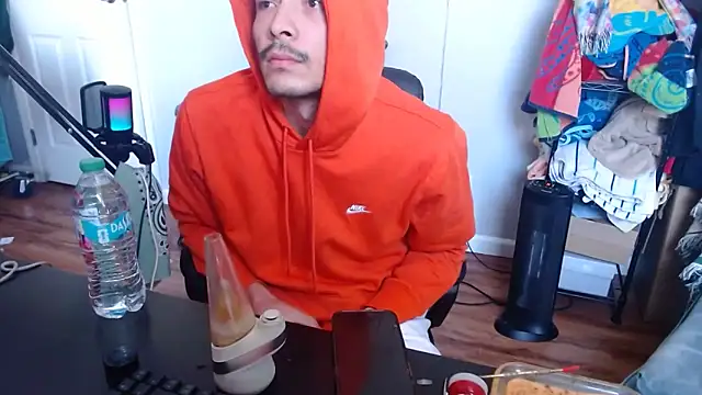 Snapshot of Longdforya chatting on March 2026 05:19:01 PM Longdforya online show from March 2026 05:19:01 PM