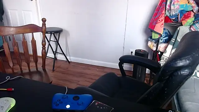 Snapshot of Longdforya chatting on March 2026 01:26:01 PM Longdforya online show from March 2026 01:26:01 PM