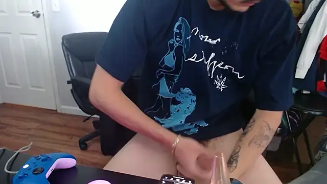 Snapshot of Longdforya chatting on April 2026 04:12:01 PM Longdforya online show from April 2026 04:12:01 PM