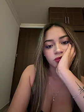 Snapshot of abbymnd1 chatting on July 2026 01:43:01 AM abbymnd1 online show from July 2026 01:43:01 AM