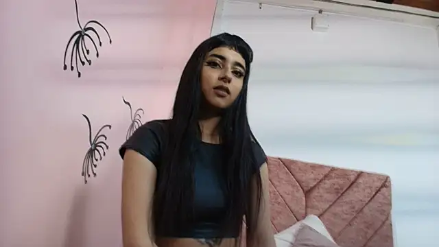 CLEO ROSS online show from December 2025 06:25:01 PM