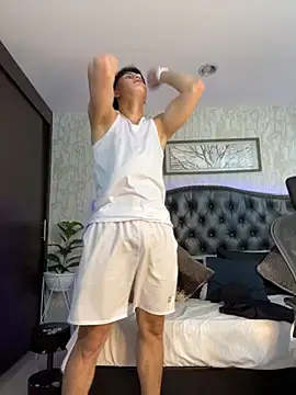 Lander Cruz online show from April 2026 09:04:02 PM