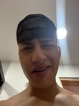 Lander Cruz online show from May 2026 01:19:01 PM