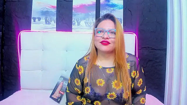 Snapshot of Sue_andersson chatting on February 2026 10:14:02 AM Sue andersson online show from February 2026 10:14:02 AM