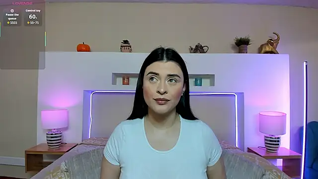 AnikaRomanoff  online show from February 2026 11:31:01 AM